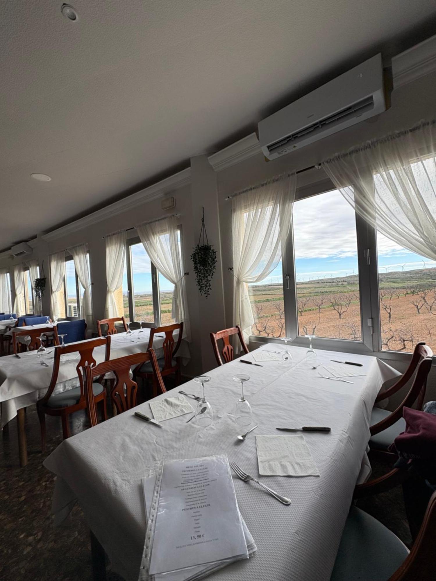 Hostal Pueblo Viejo Бельчите Экстерьер фото