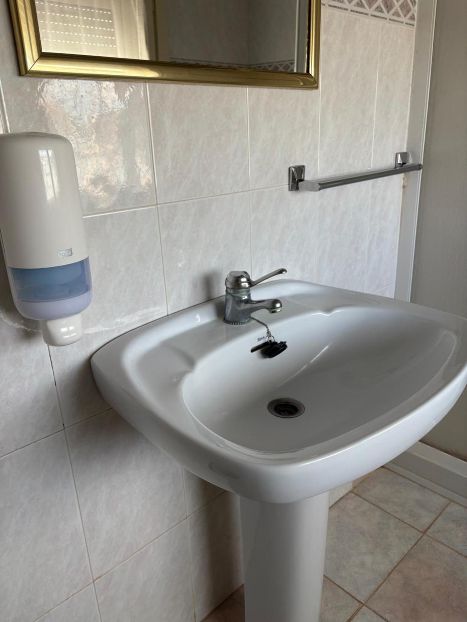 Hostal Pueblo Viejo Бельчите Экстерьер фото