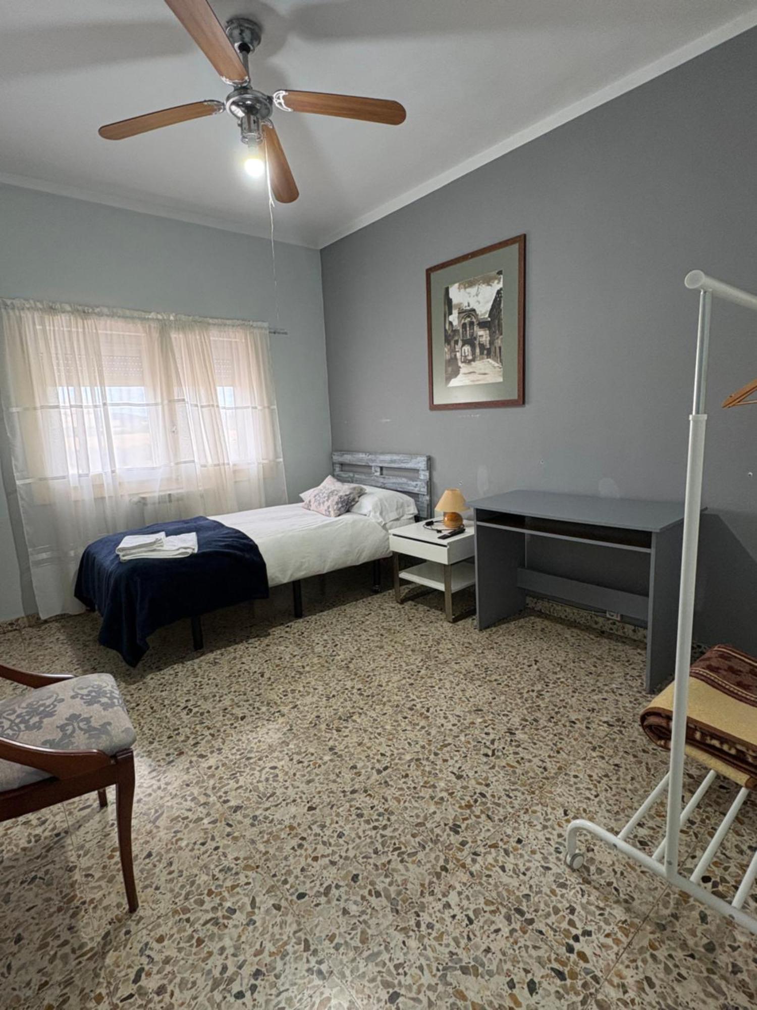 Hostal Pueblo Viejo Бельчите Экстерьер фото