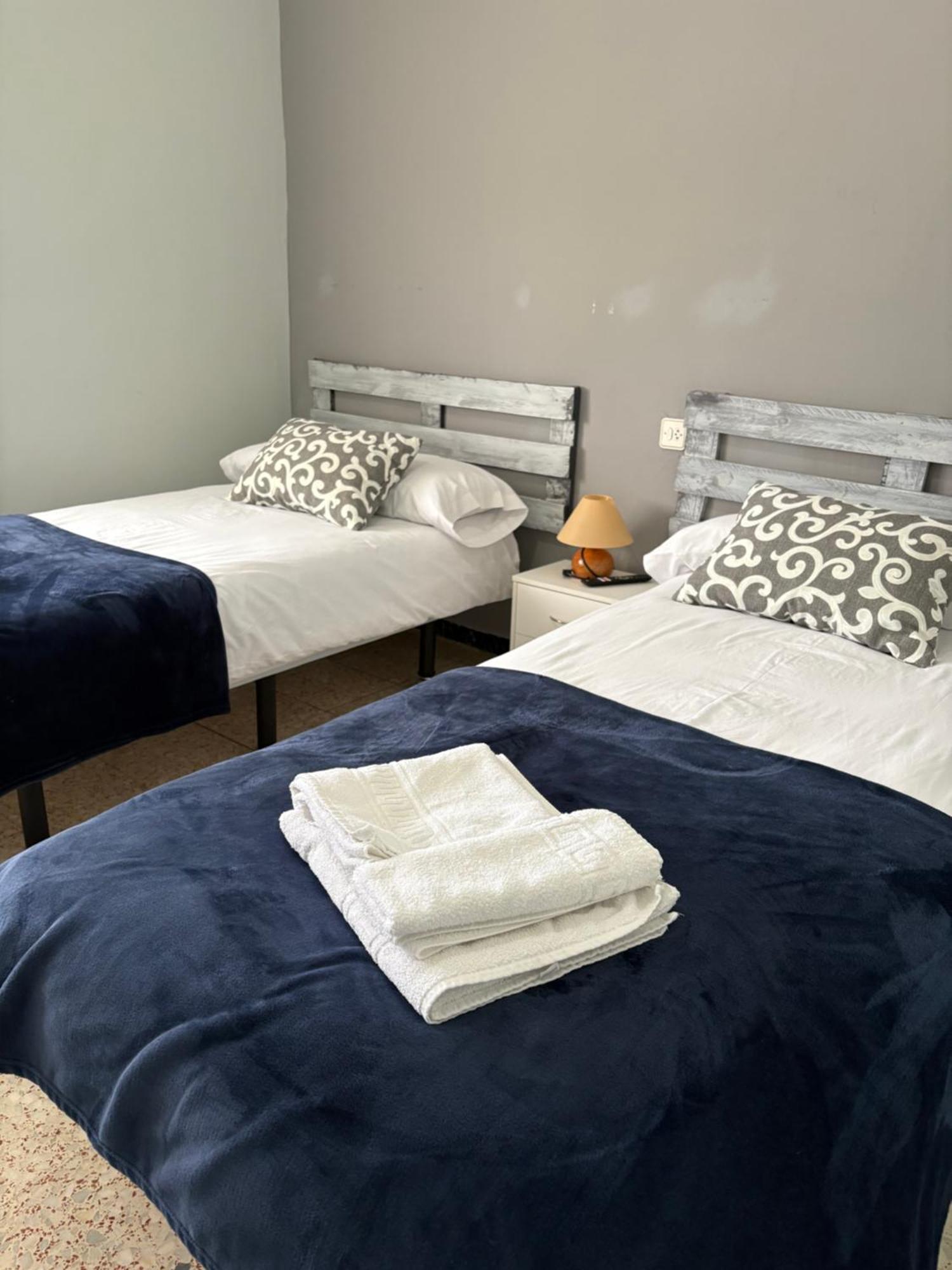 Hostal Pueblo Viejo Бельчите Экстерьер фото